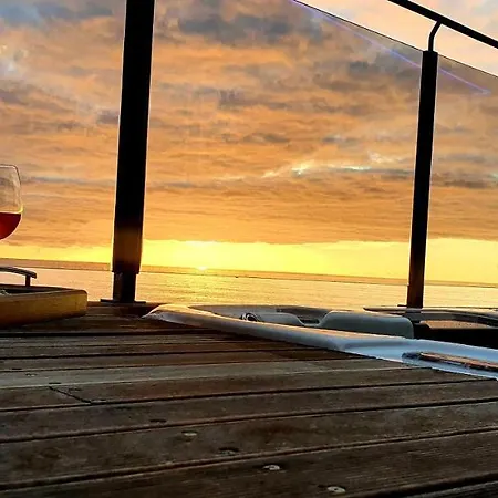 Palace Fernandes With Jacuzzi Hébergement de vacances *