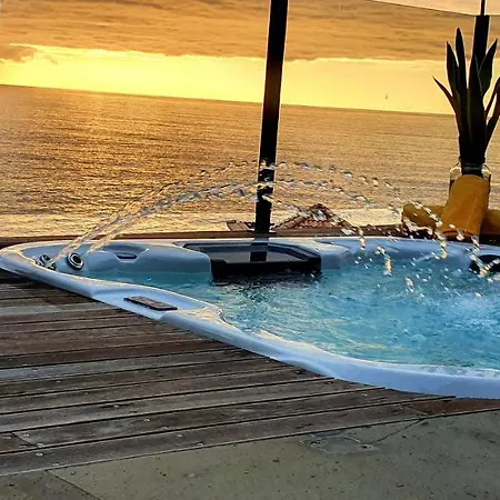 Palace Fernandes With Jacuzzi * Calheta (Madeira)