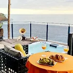 Palace Fernandes With Jacuzzi *
