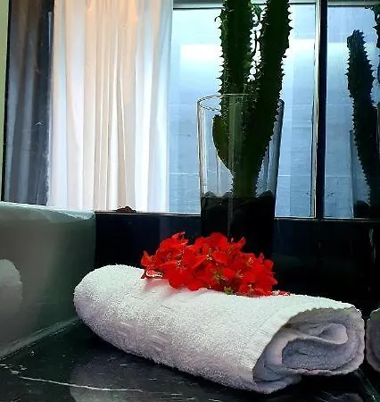 בית נופש Palace Fernandes With Jacuzzi קלייטה
