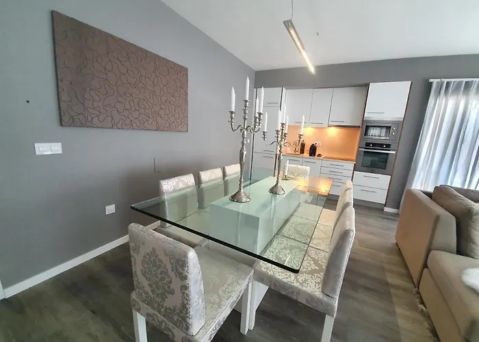 Palace Fernandes With Jacuzzi * Calheta (Madeira)