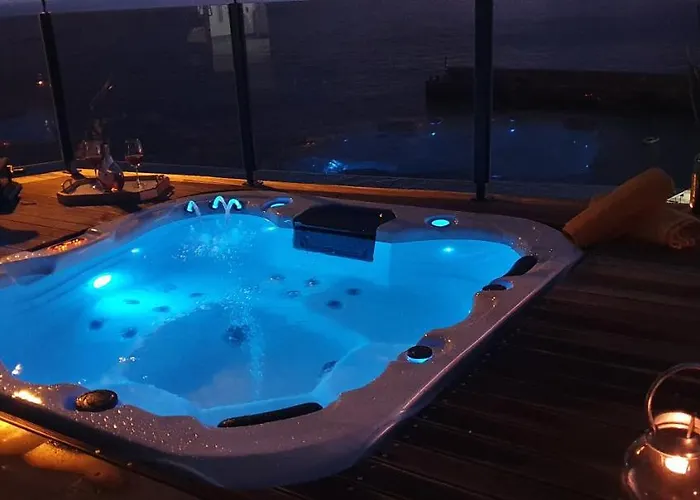 Palace Fernandes With Jacuzzi Casa de Férias *